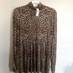 Women top animal print size small
